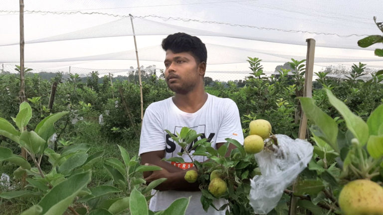 অসাধ্য সাধন করে বগুলার মাটিকে কাশ্মীরের ভূস্বর্গ বানাতে চায়, নদীয়ার প্রসেনজিৎ