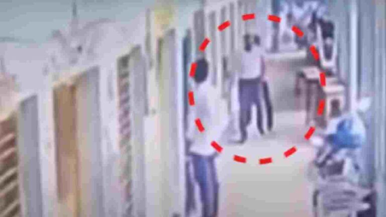 স্কুলের ভারপ্রাপ্ত প্রধান শিক্ষককে ঘাড় ধাক্কা ! অভিযুক্ত তৃণমূল নেতা