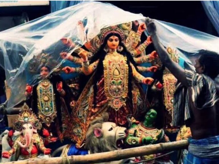 পুজোর আনন্দ মাটি করতে আসছে অসুর বৃষ্টি দেখছি